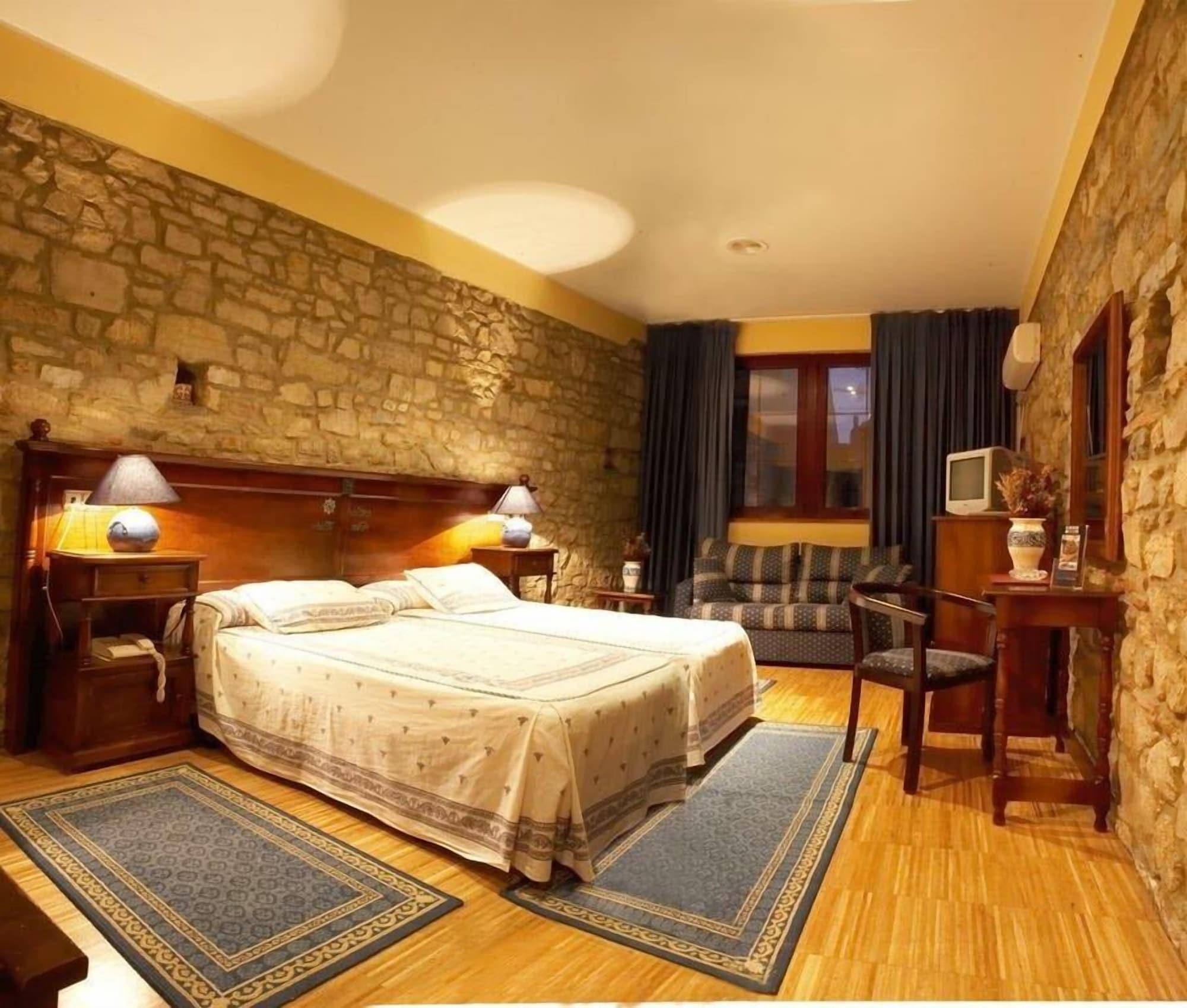 Hotel Don Pedro Avilés Zewnętrze zdjęcie