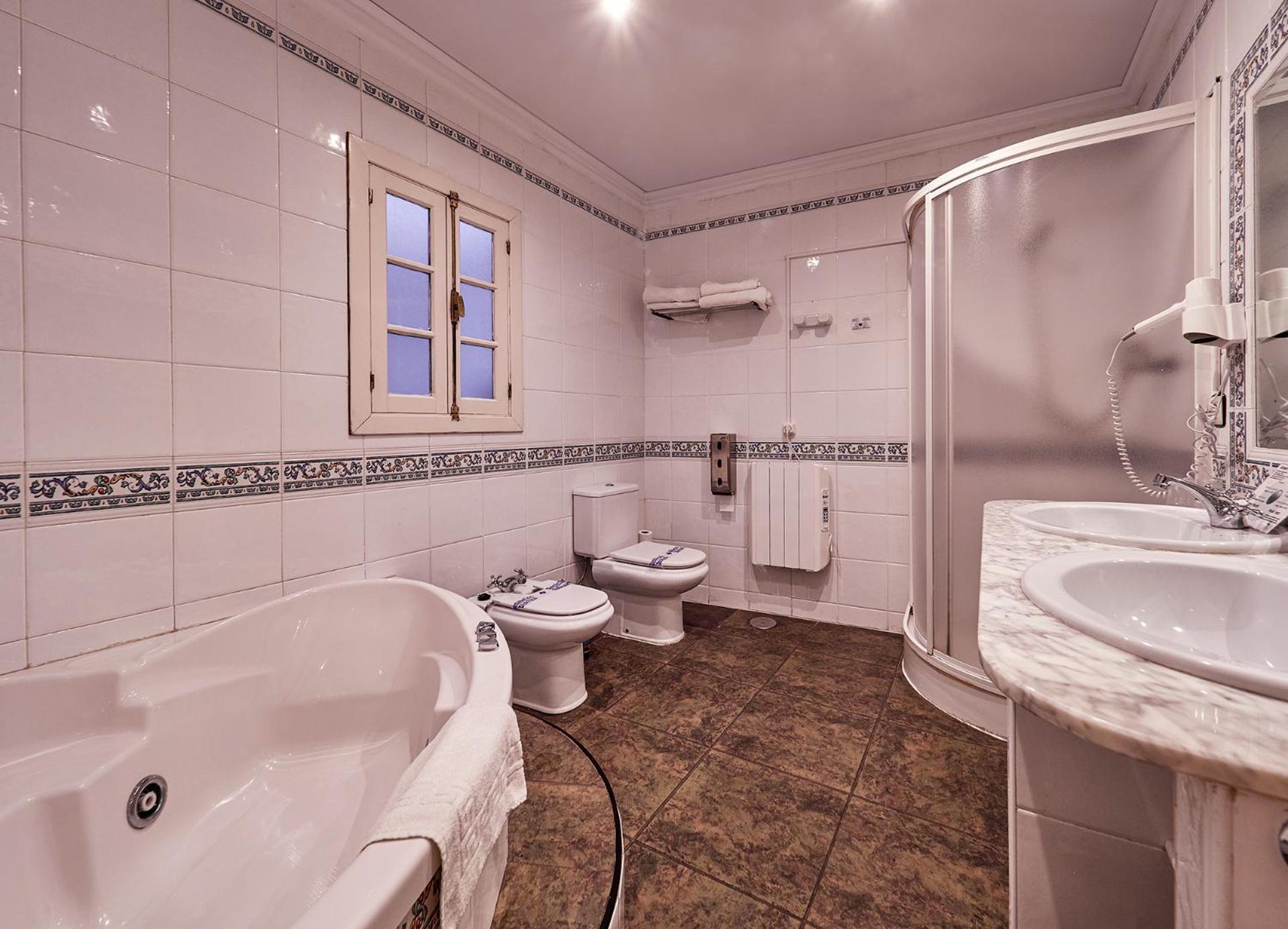 Hotel Don Pedro Avilés Zewnętrze zdjęcie