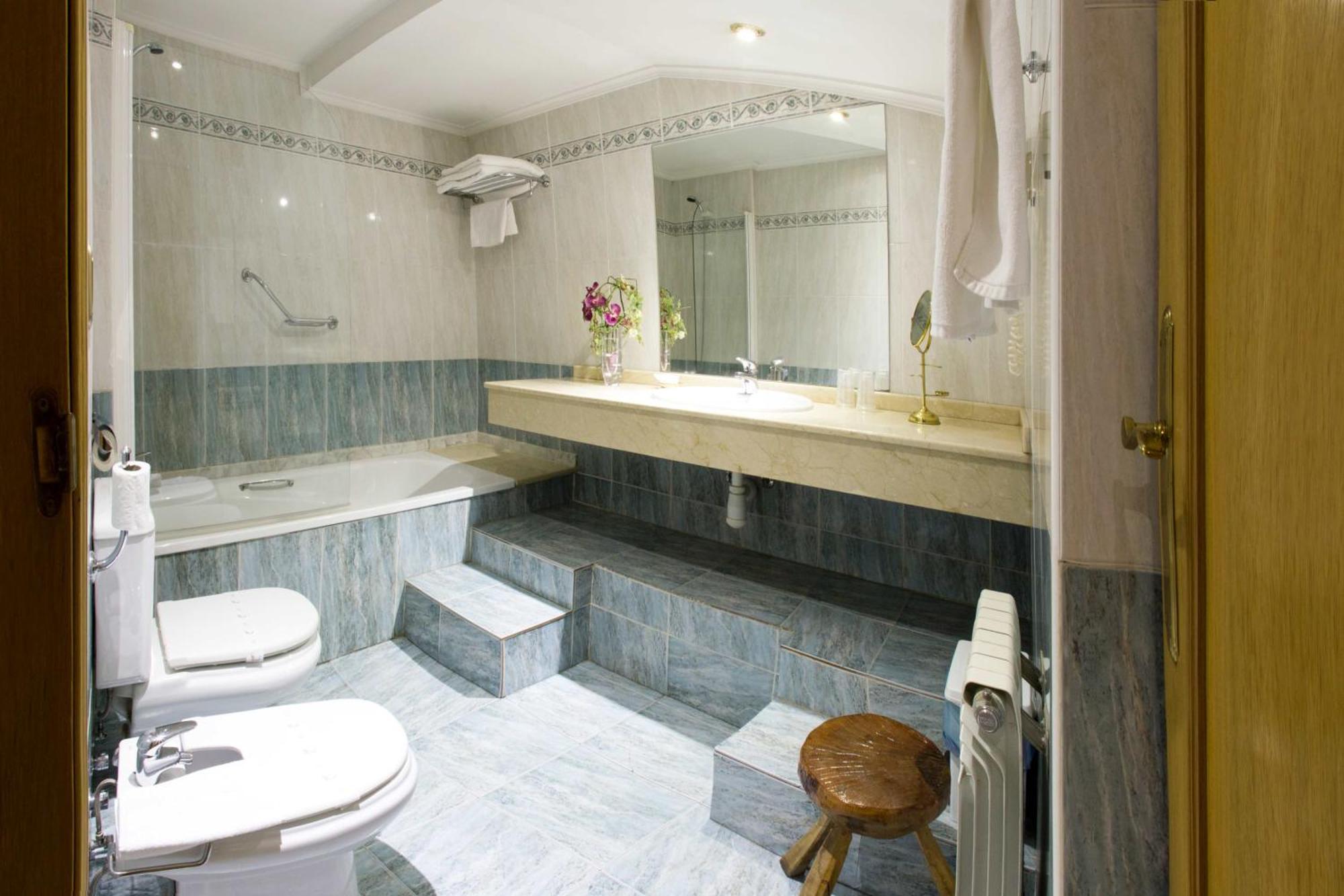 Hotel Don Pedro Avilés Zewnętrze zdjęcie